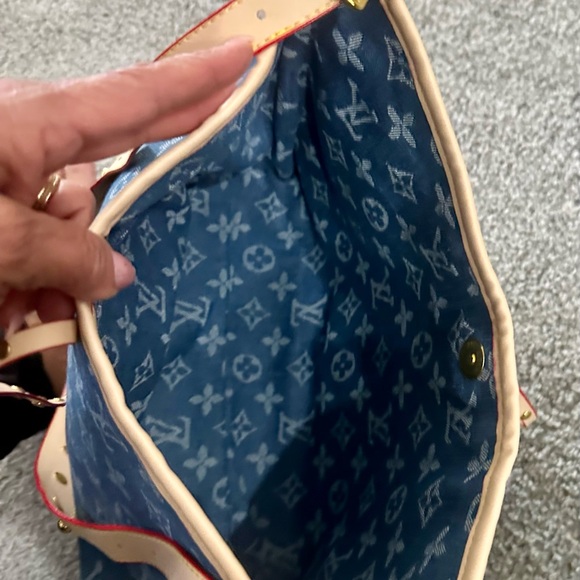 Beautiful - Picture 8 of 16